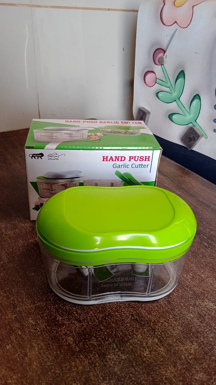 Manual Hand Push Garlic Cutter & Vegetable Chopper (1 pc) Manual Hand Push Garlic Cutter & Vegetable Chopper (1 pc)